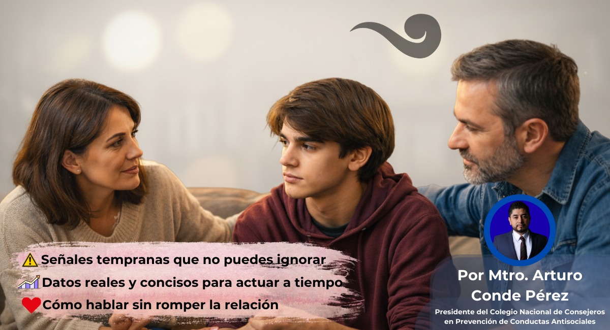 Padres conversando con su hijo adolescente para detectar señales tempranas y brindar apoyo emocional a tiempo.